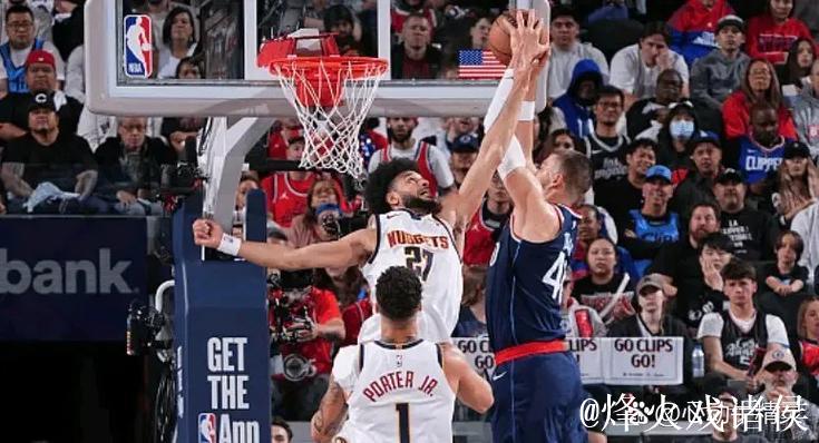 首发中唯一正负值为正的球员!邓恩全场得到17分1篮板5助攻 首发中唯一正负值为正的球员!邓恩全场得到17分1篮板5助攻