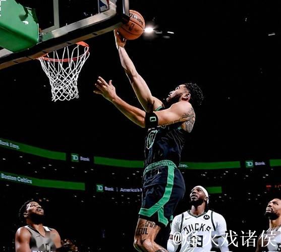 塔图姆31+12完胜字母哥43+13 凯尔特人逆袭雄鹿 塔图姆31+12完胜字母哥43+13 凯尔特人逆袭雄鹿