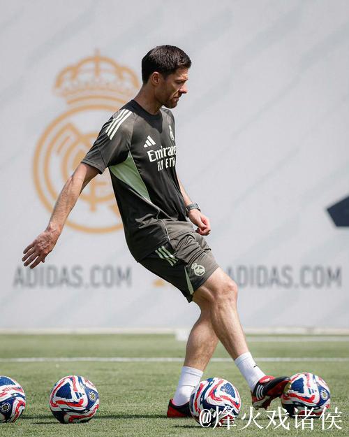 库德：皇马踢过没正统边后卫的比赛；阿隆索不会被舆论影响